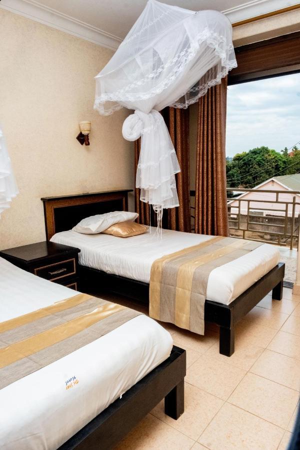 Tristar Hotel Kampala Exterior photo